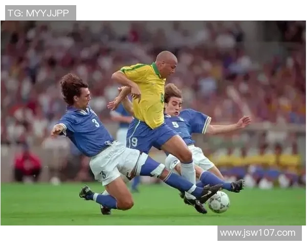 足球明星中名字最短的球员是谁他在赛场上的表现如何